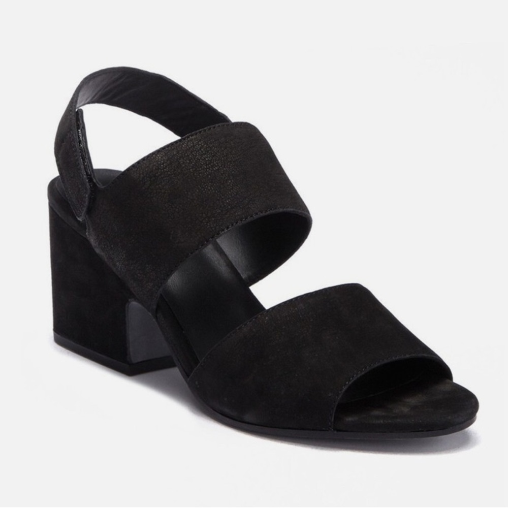 Eileen Fisher Finn Nubuck Black Suede
Block Chunky Heel Sandals Size 7
